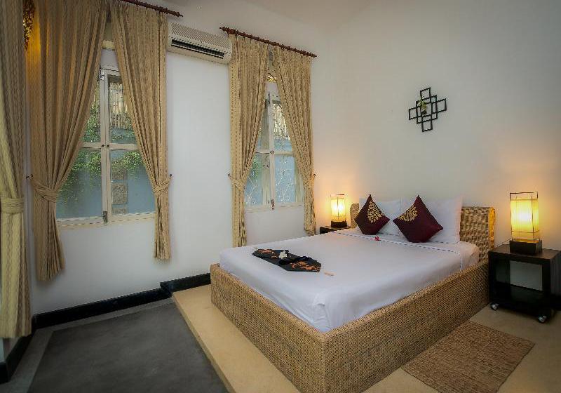 בית מלון כפרי Frangipani Villa-90s