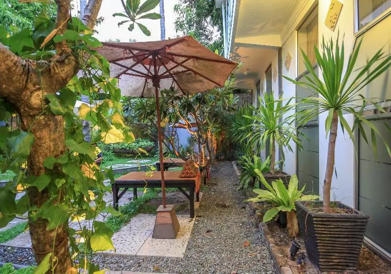 Отель Frangipani Villa-90s