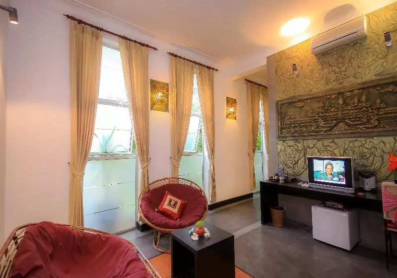 Отель Frangipani Villa-90s