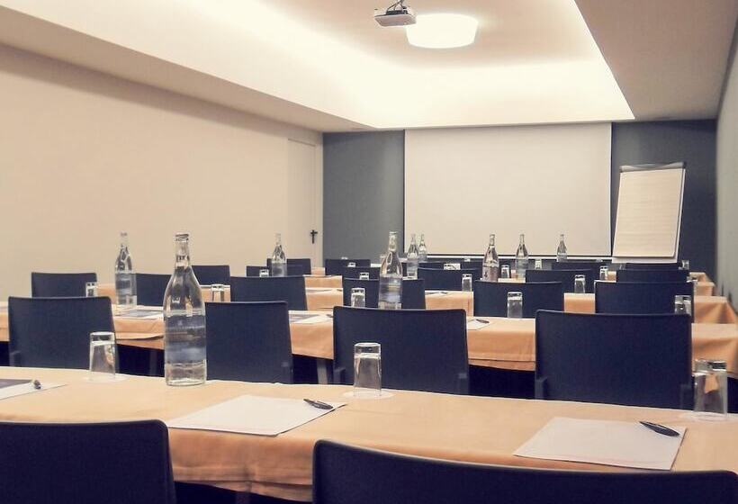 هتل Mercure Lisboa Almada