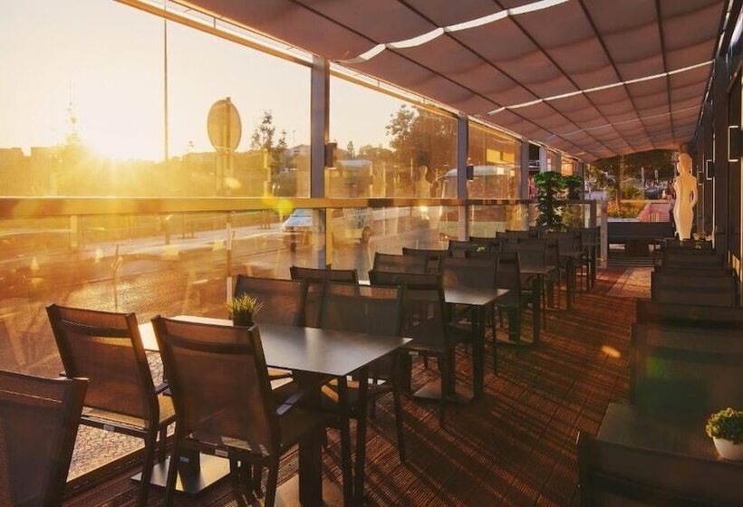 هتل Mercure Lisboa Almada