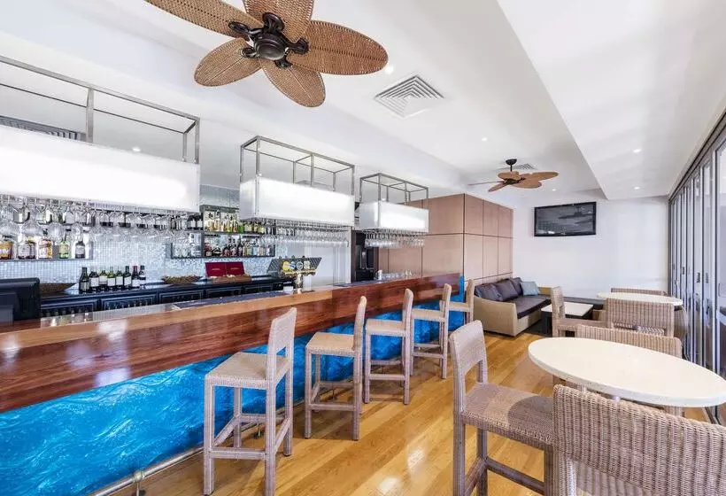 Отель Oaks Broome