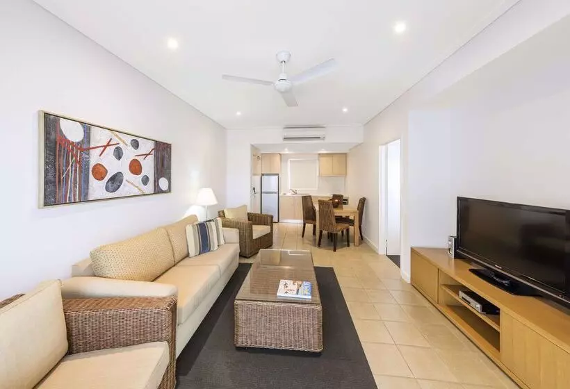 Отель Oaks Broome