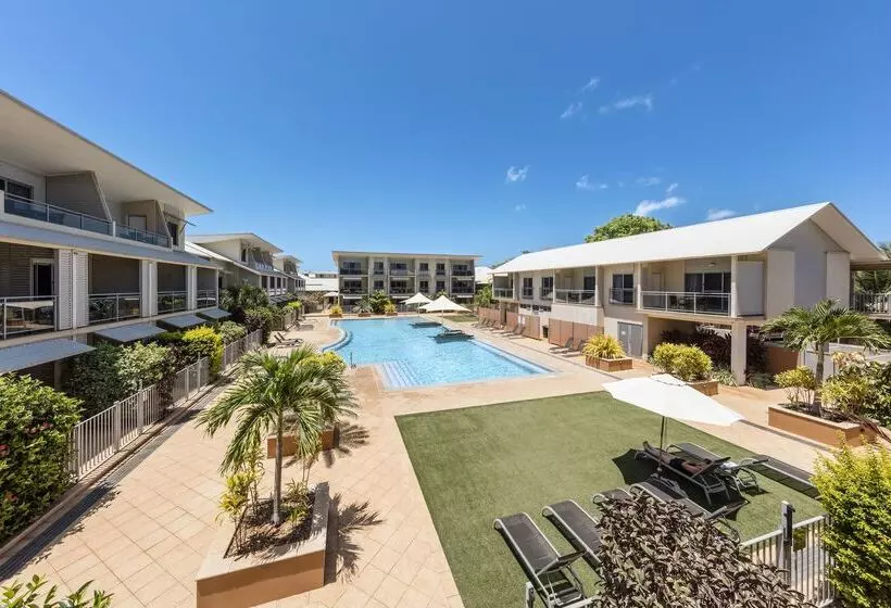 Отель Oaks Broome