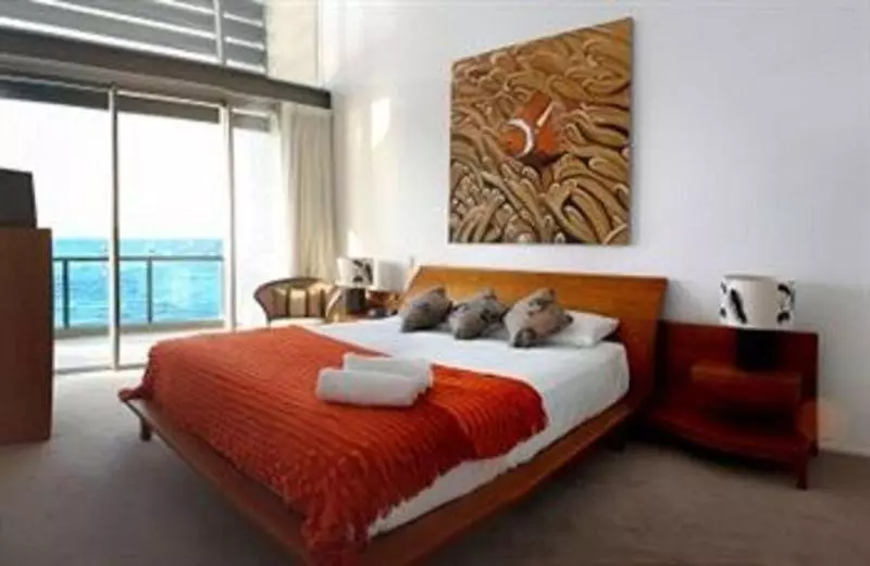 ホテル Peninsula Airlie Beach