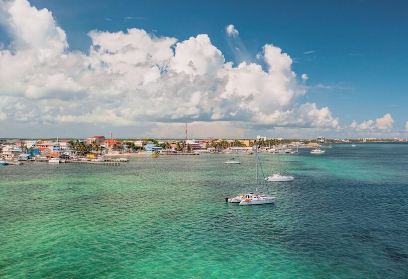 هتل Sunbreeze Suites