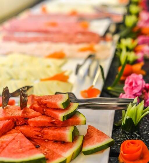 فندق Tonoz Beach