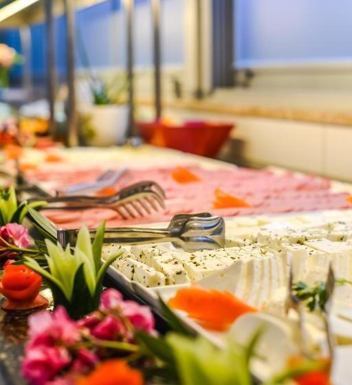 فندق Tonoz Beach