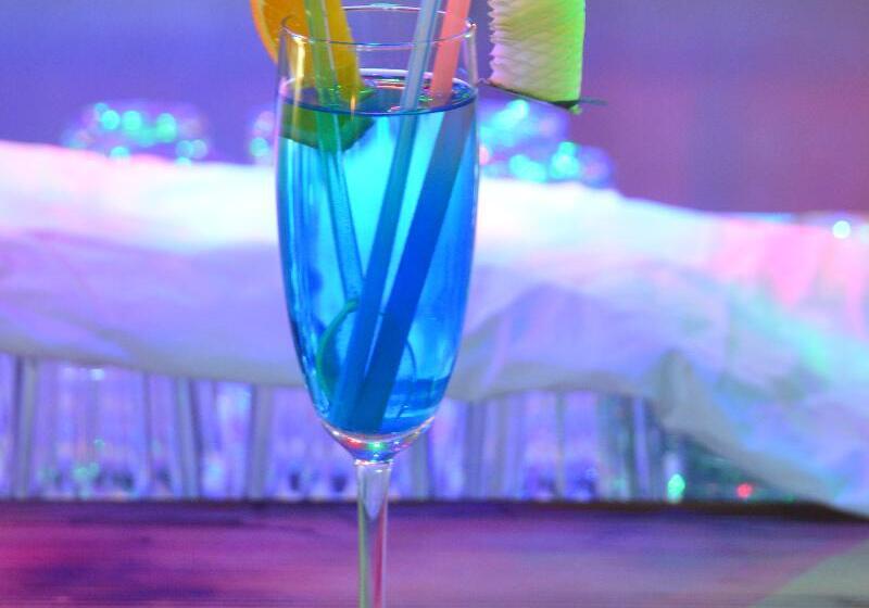 فندق Tonoz Beach