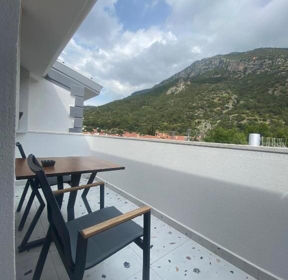 فندق Tonoz Beach