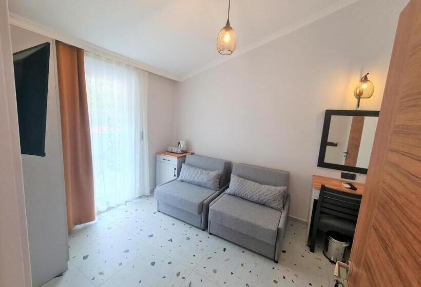 فندق Tonoz Beach