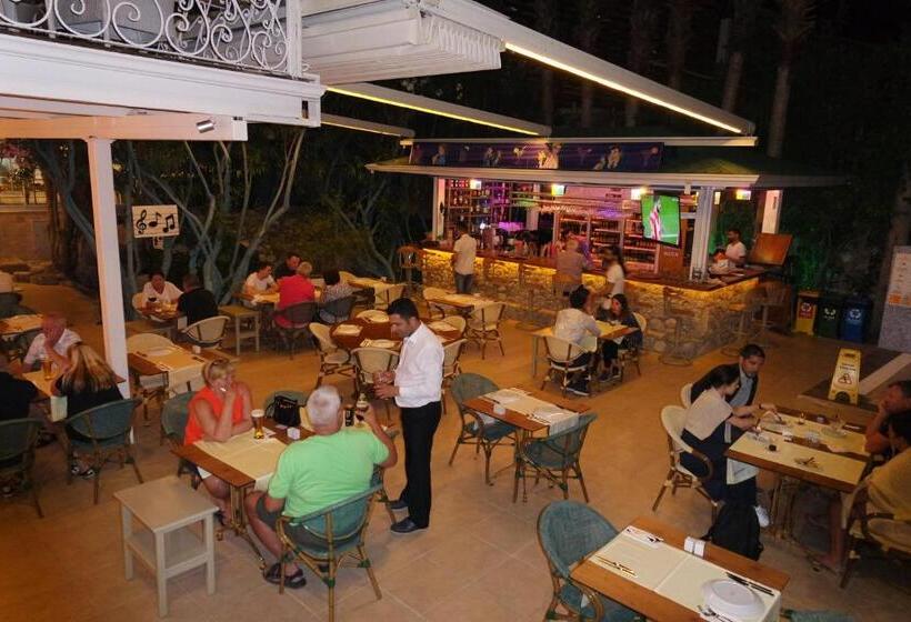 فندق Tonoz Beach