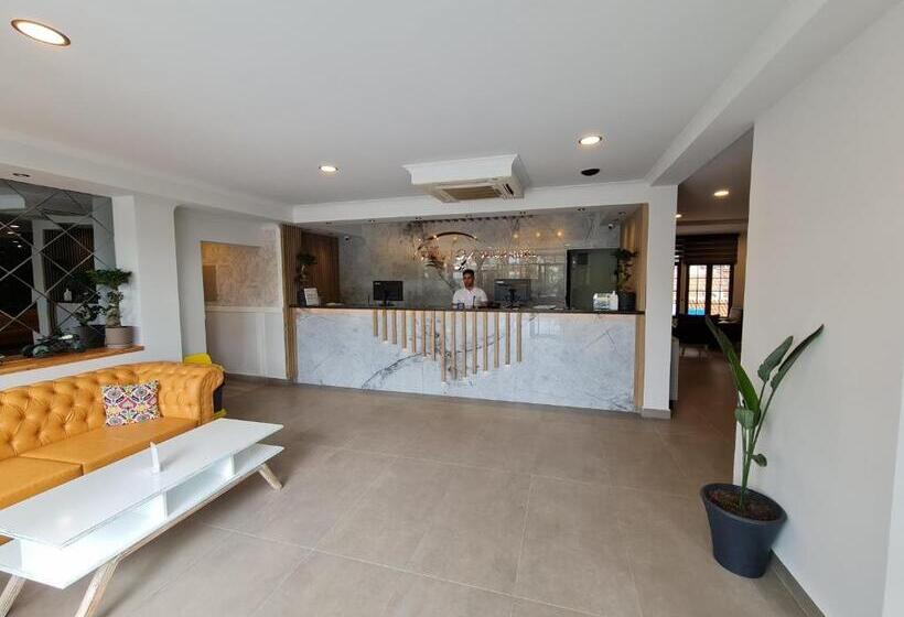 فندق Tonoz Beach