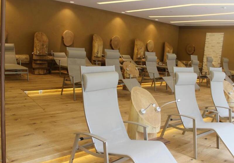 호텔 Heilthermen Resort Bad Waltersdorf