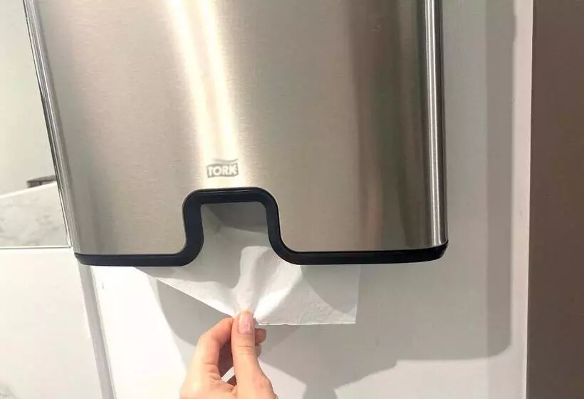 هاستل Urban Habitat Capsule Beds