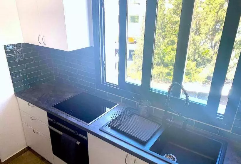 هاستل Urban Habitat Capsule Beds