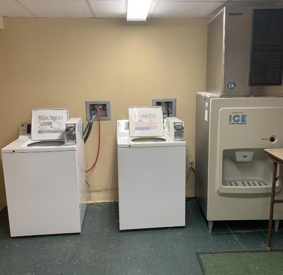 Highland House 207 Slopeside, Village Area, Ski In Out