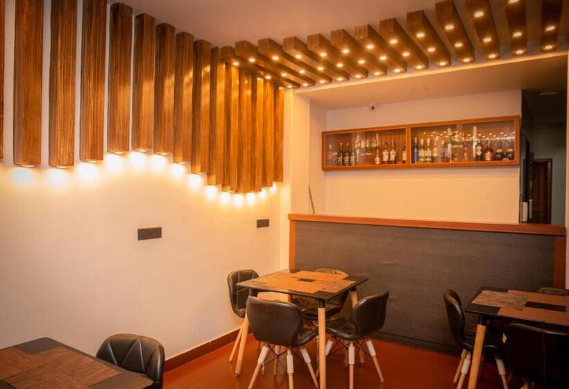 هتل Chautari Boutique