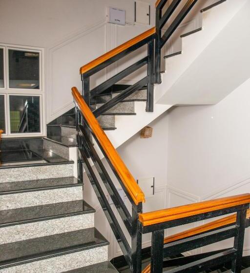 هتل Chautari Boutique