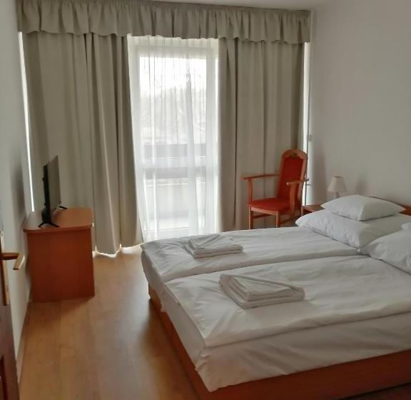 Psz Hotel Beach Földvár