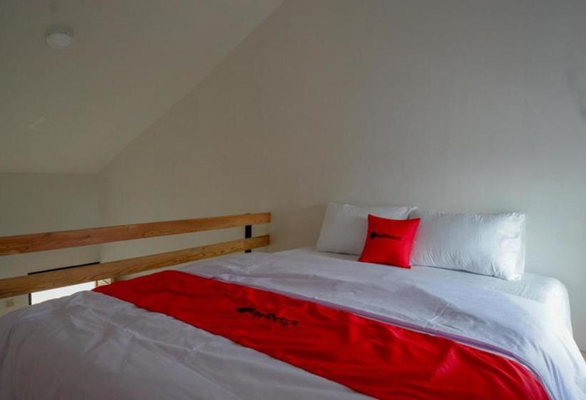 בית מלון כפרי Reddoorz @ Demangan Sari Residence