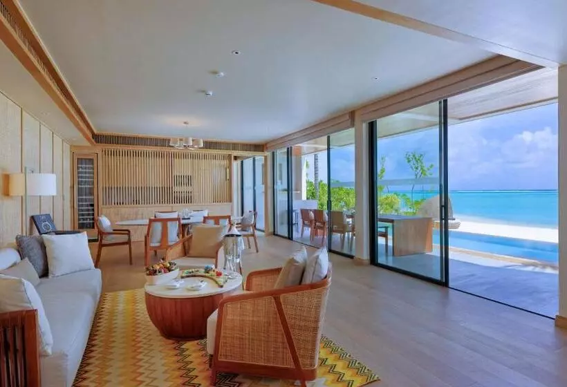 استراحتگاه Kuda Villingili Maldives