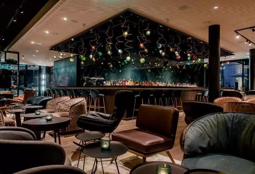 Motel One Stuttgart Hauptbahnhof