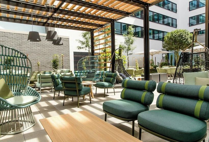 Motel One Stuttgart Hauptbahnhof