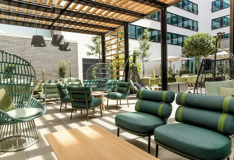 Motel One Stuttgart Hauptbahnhof