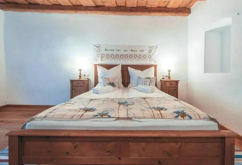 Pensiunea Zidul Cetății