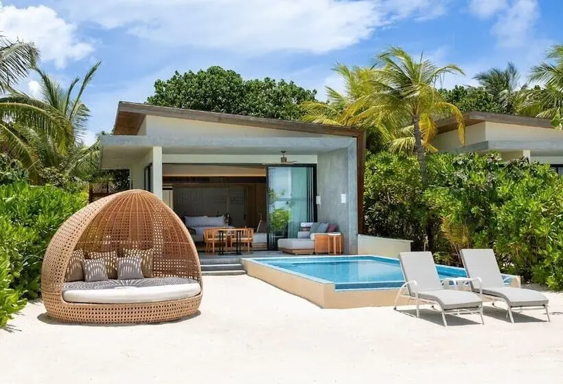 استراحتگاه Kuda Villingili Maldives