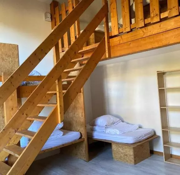 Auberge De Jeunesse Hi La Clusaz