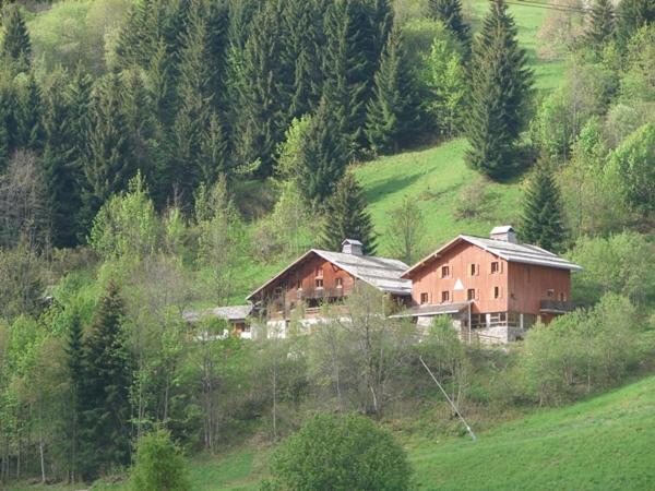 Общежитие Auberge De Jeunesse Hi La Clusaz