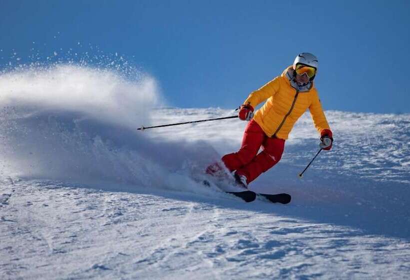 Общежитие Auberge De Jeunesse Hi La Clusaz