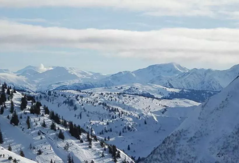 Auberge De Jeunesse Hi La Clusaz