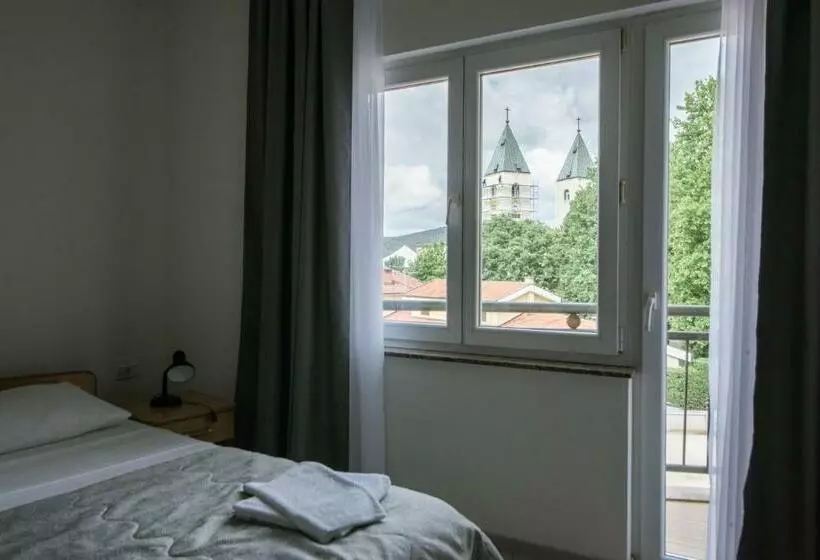 هتل Dubrovnik Međugorje