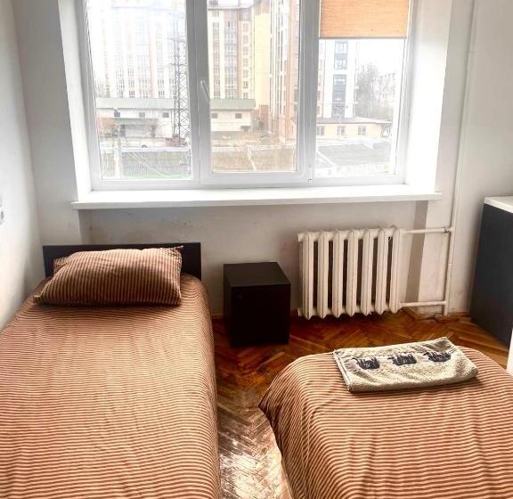 дешеві кімнати біля парку