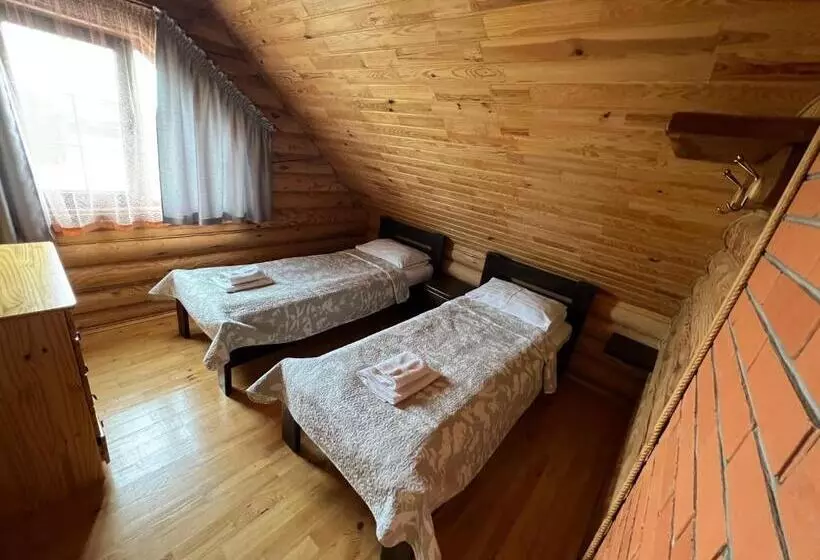 Retkeilymaja боброва хата