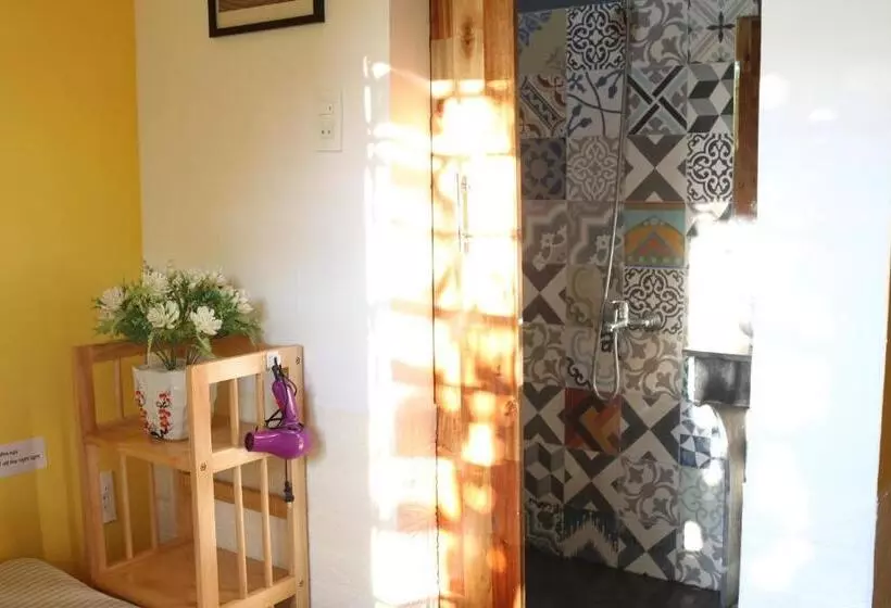 تختخواب و صبحانه Bonnie Homestay Mui Ne