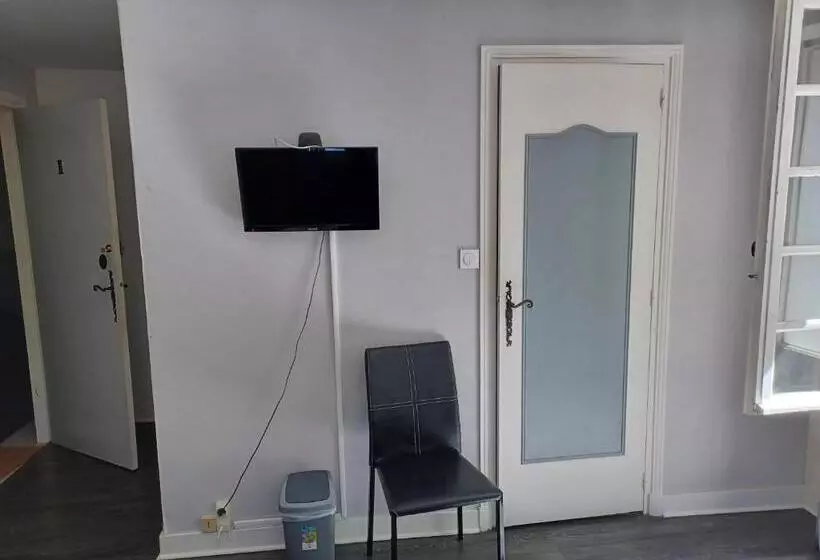 ベッドアンドブレックファースト L Auberge De La Forêt