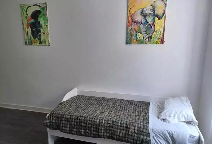 ベッドアンドブレックファースト L Auberge De La Forêt