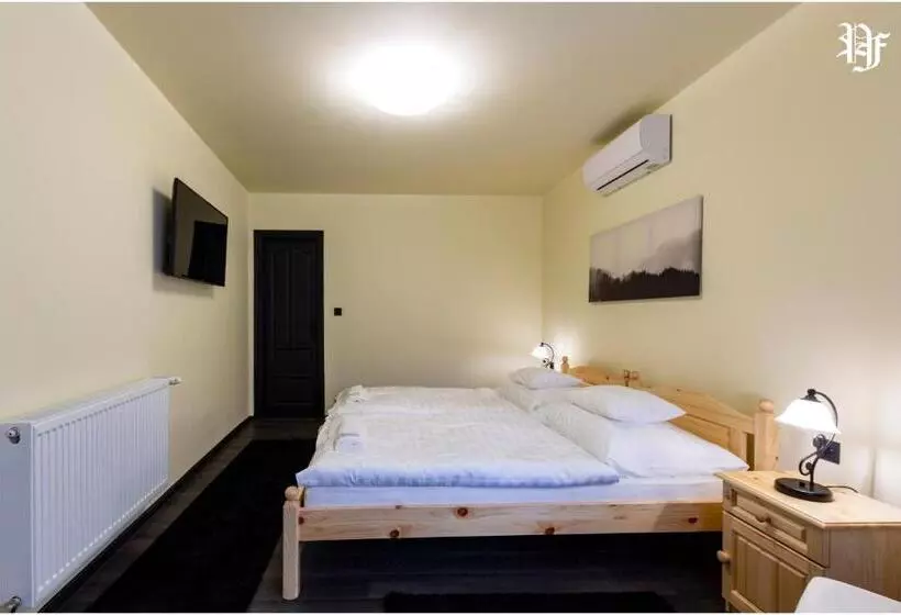 ベッドアンドブレックファースト Pásztó Fogadó