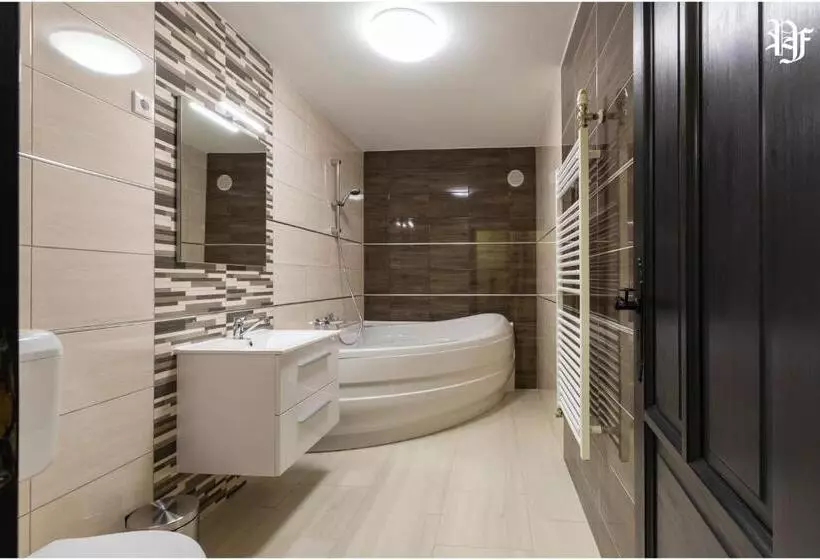 ベッドアンドブレックファースト Pásztó Fogadó