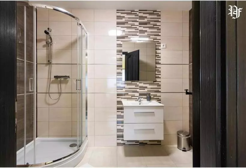 ベッドアンドブレックファースト Pásztó Fogadó