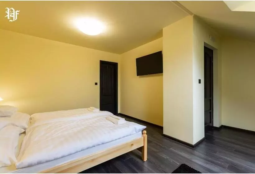 ベッドアンドブレックファースト Pásztó Fogadó