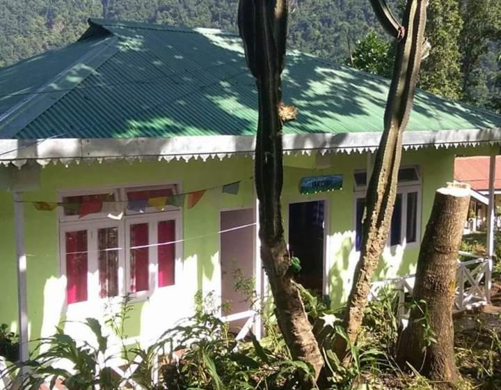 בית מלון כפרי Vamoose Yakchiri