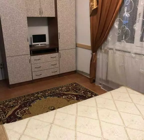 ペンション біля комори