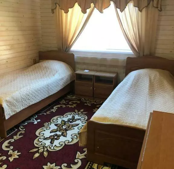 ペンション біля комори