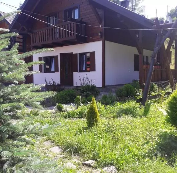 Majatalo котедж