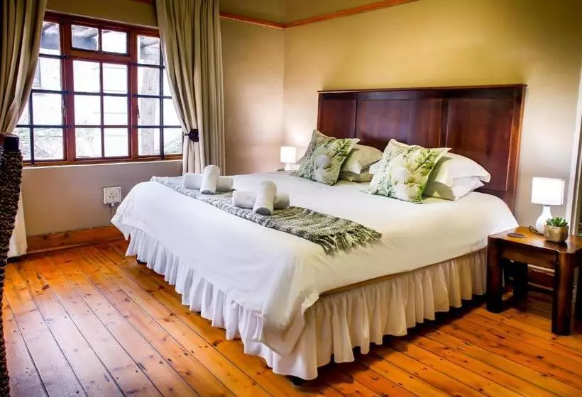 پانسیون Nobis House